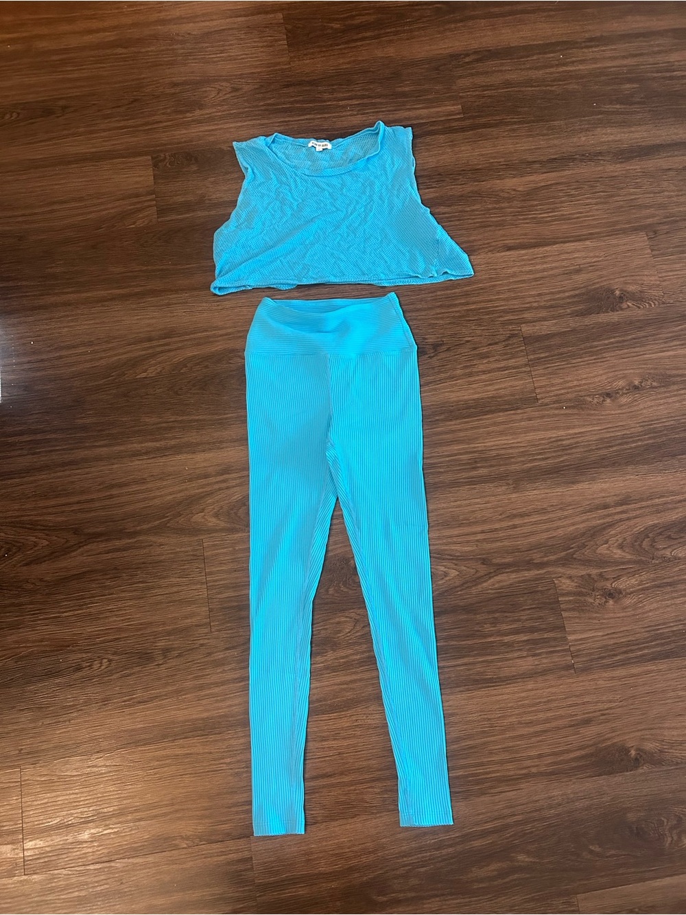Year of Ours Ribbed High-Waist Leggings & Cropped Tank — Turquoise